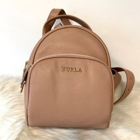 Furla Frida Mini backpack in Moonstone ( pale pink) with Rose Gold hardware New - Picture 3 of 12